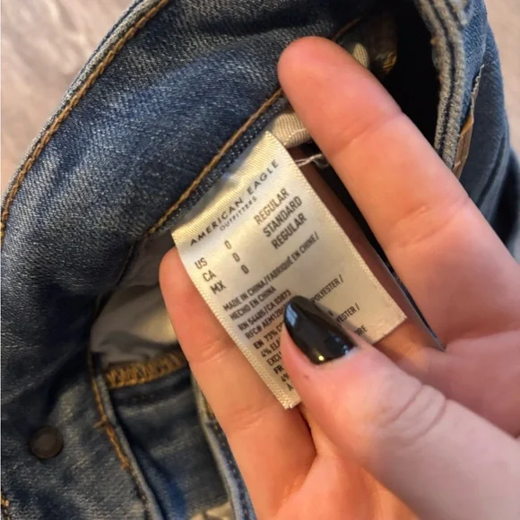 American Eagle Jean - Picture 5 of 6